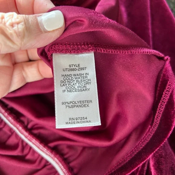 Mixed Threads Velvet Ruched Puffed Sleeve Cropped Top. Goth. Dark romantic. EUC - Picture 8 of 11